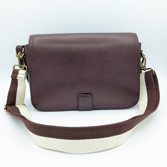Madewell Handbags - Madewell Transport Flap Shoulder Bag in Dark Cabernet NWT